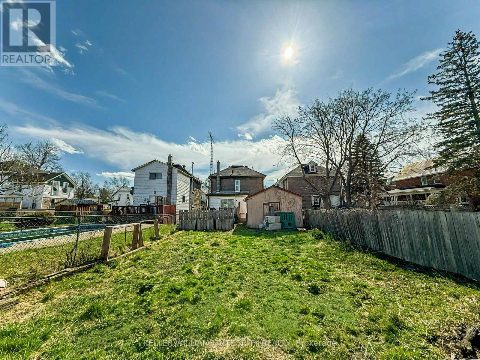 25 Winnifred Street N, Smith Falls, Ontario  K7A 2N3 - Photo 39 - X12101940