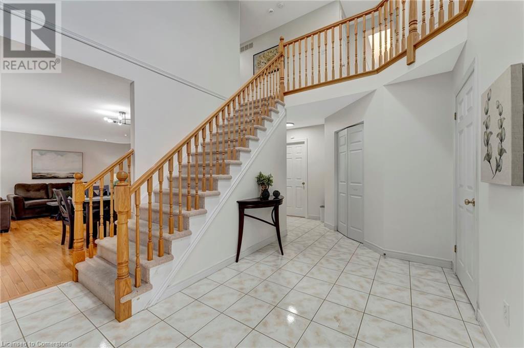 Property at 509 PINE HOLLOW Court image 4