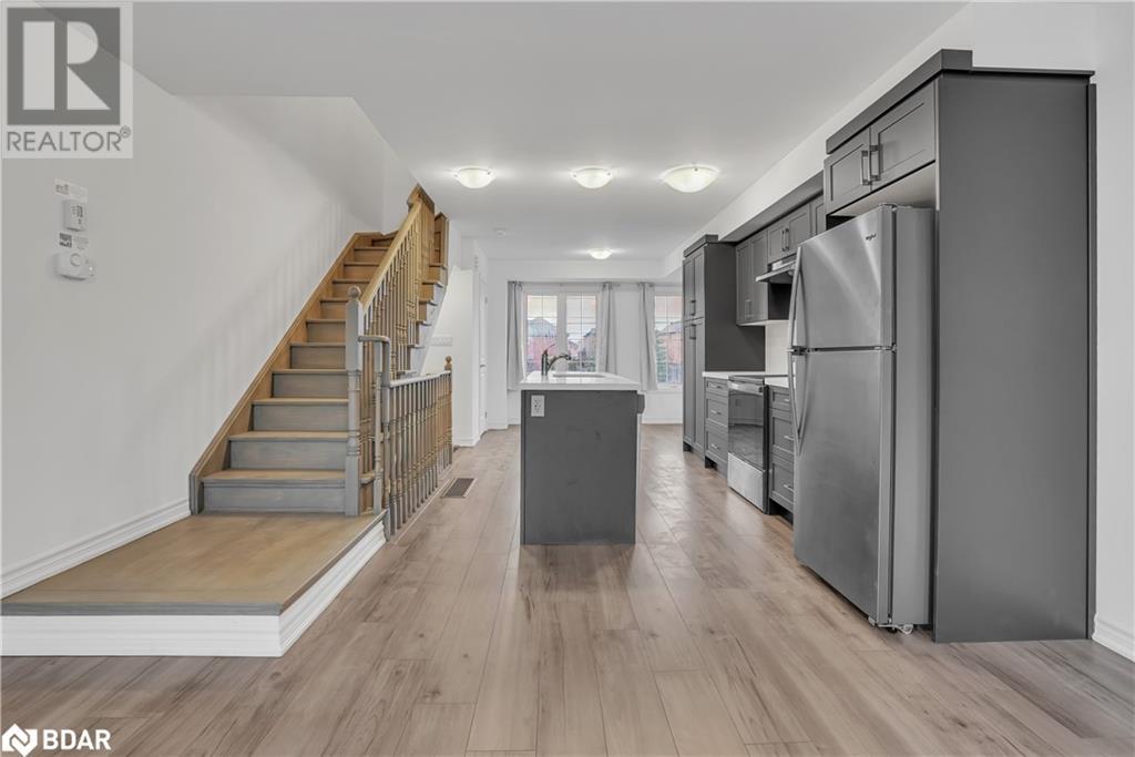 49 Pumpkin Corner Crescent, Barrie, Ontario  L9J 0T7 - Photo 11 - 40721431