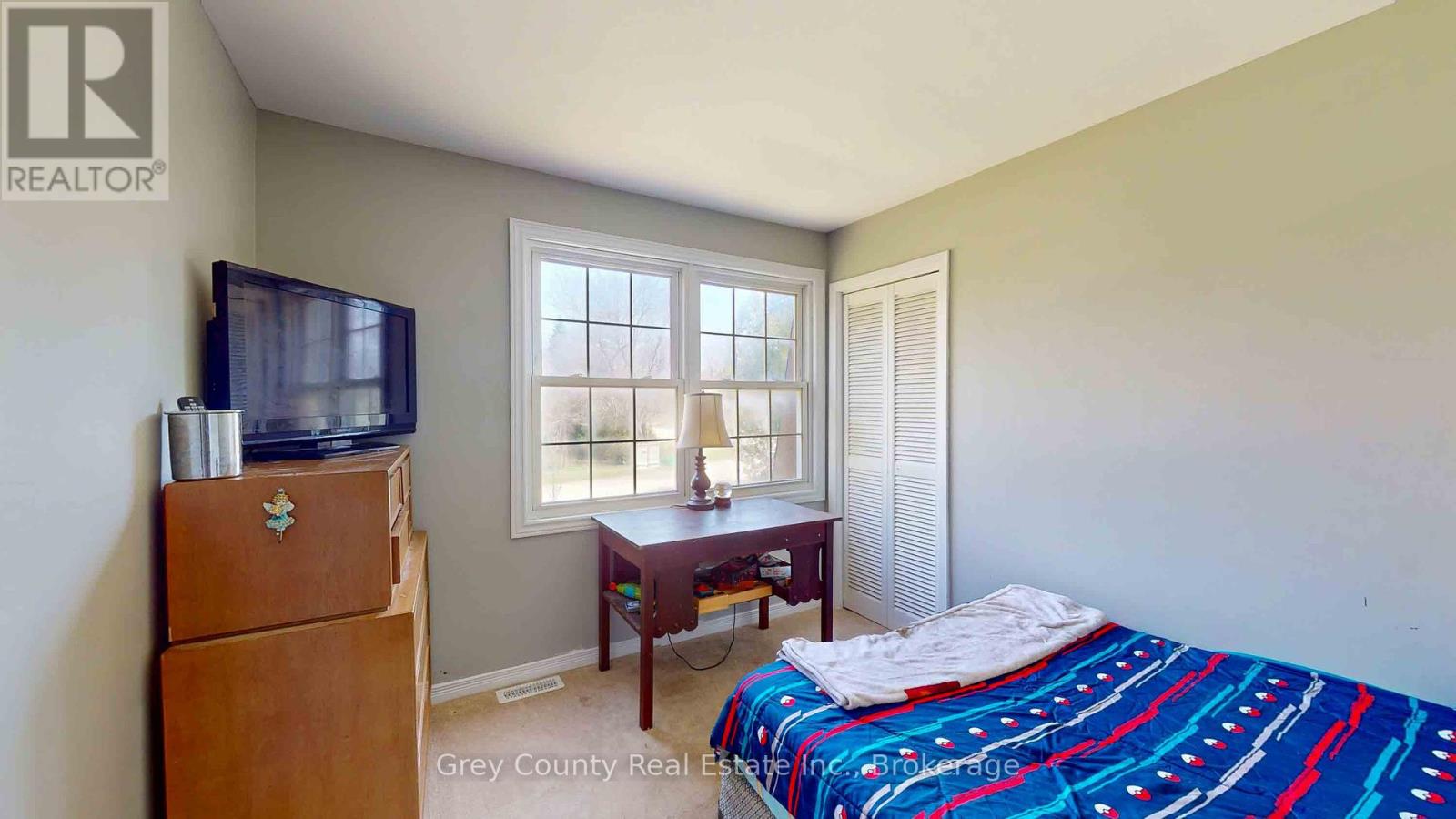 102 Glenwood Place, West Grey, Ontario  N0C 1H0 - Photo 20 - X12113548