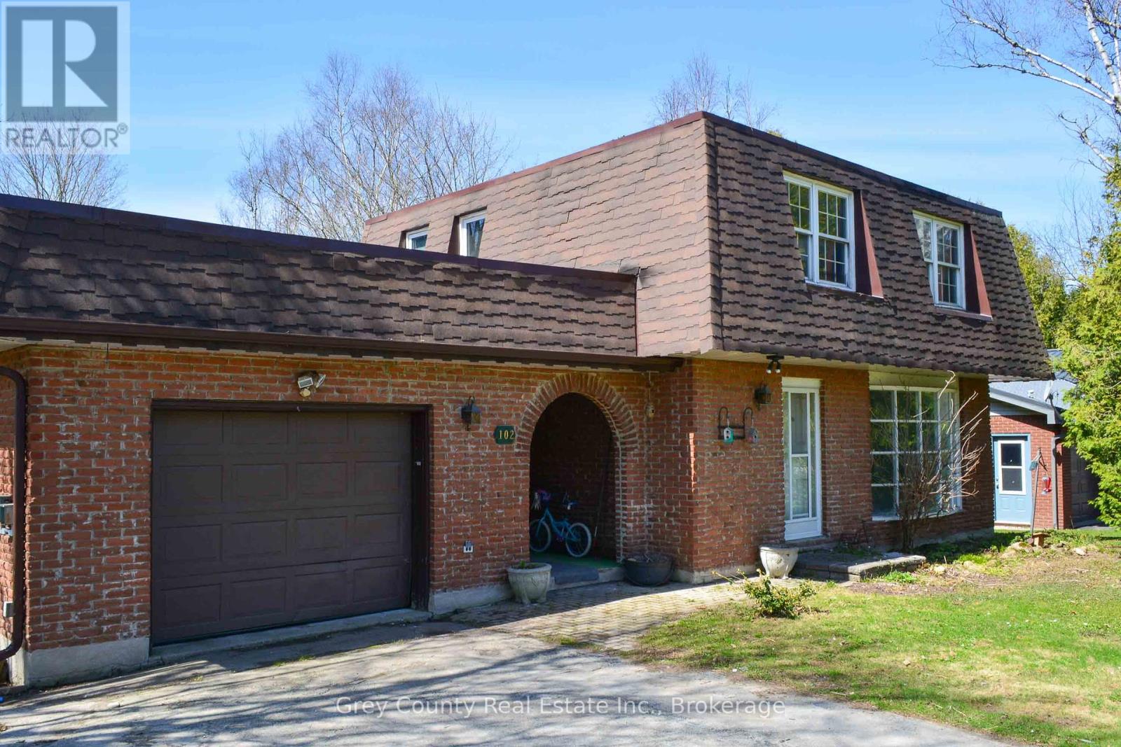 102 Glenwood Place, West Grey, Ontario  N0C 1H0 - Photo 31 - X12113548