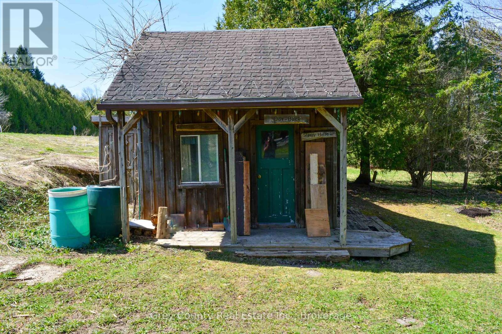 102 Glenwood Place, West Grey, Ontario  N0C 1H0 - Photo 39 - X12113548