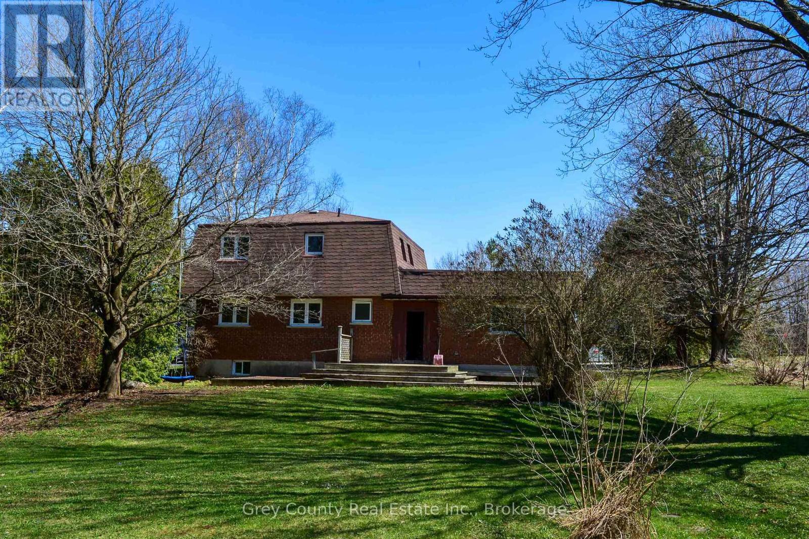102 Glenwood Place, West Grey, Ontario  N0C 1H0 - Photo 6 - X12113548