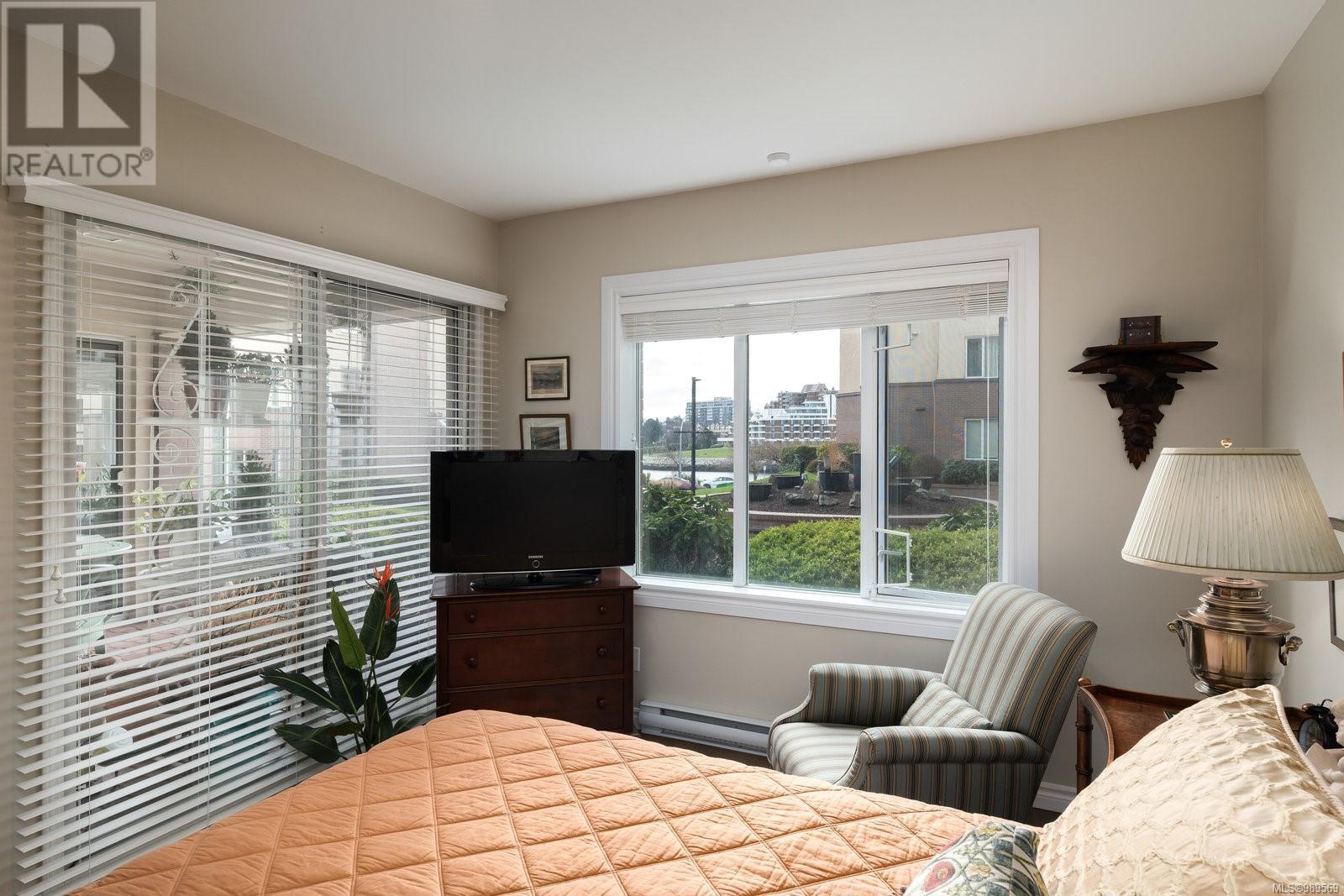 114 50 Songhees Rd, Victoria, British Columbia  V9A 7J4 - Photo 19 - 989569