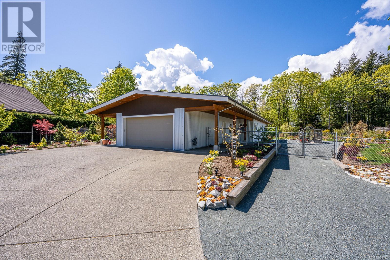 3767 Maple Lane, Royston, British Columbia  V0R 2V0 - Photo 2 - 996775