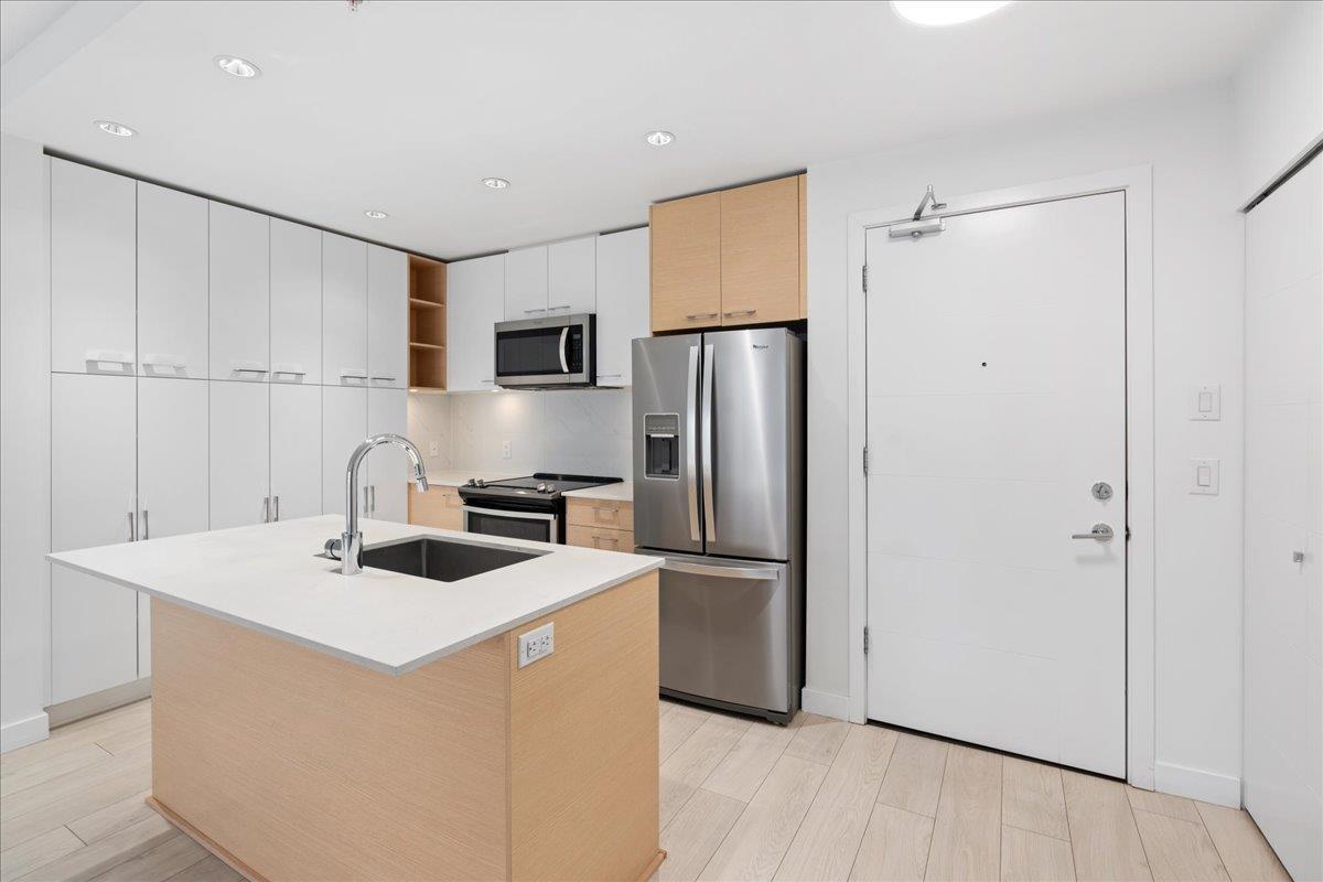 503 10581 140 Street, Surrey, British Columbia  V3T 0M7 - Photo 6 - R2996421