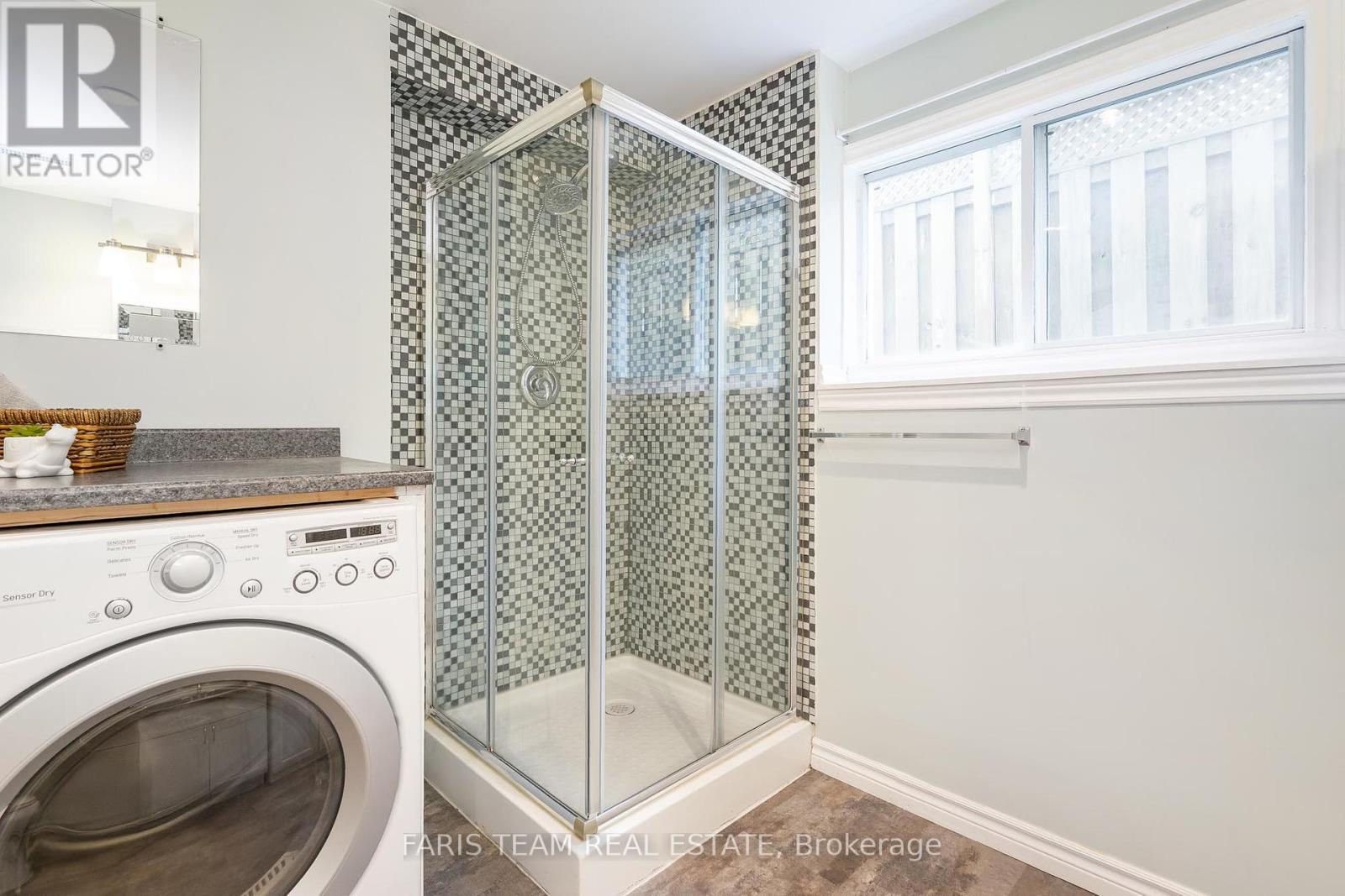 63 Osborn Street, Essa, Ontario  L0M 1B0 - Photo 21 - N12113435