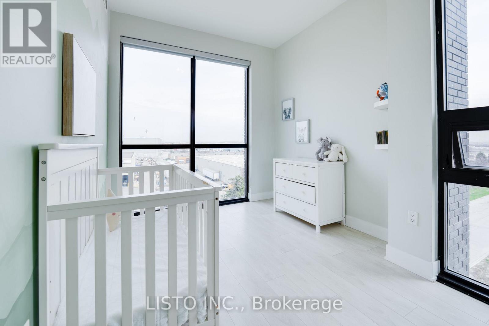 523e - 2908 Highway 7 Road, Vaughan, Ontario  L4K 0K5 - Photo 12 - N12113436