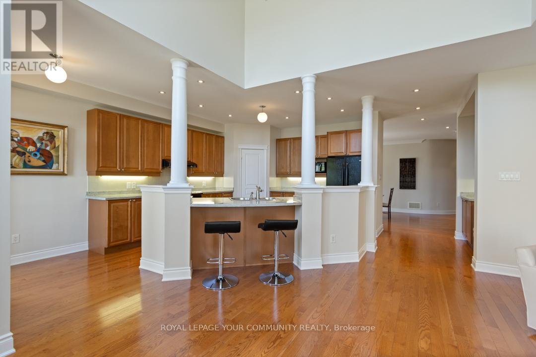 52 - 2 Stonecliffe Crescent, Aurora, Ontario  L4G 7Z7 - Photo 8 - N12113476
