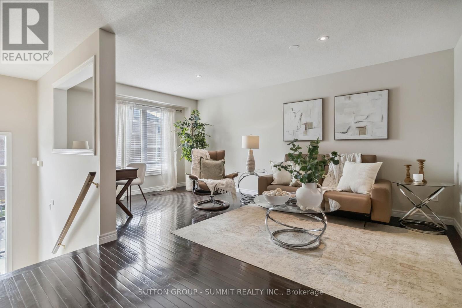 38 - 2280 Baronwood Drive, Oakville, Ontario  L6M 4Z5 - Photo 4 - W12113449