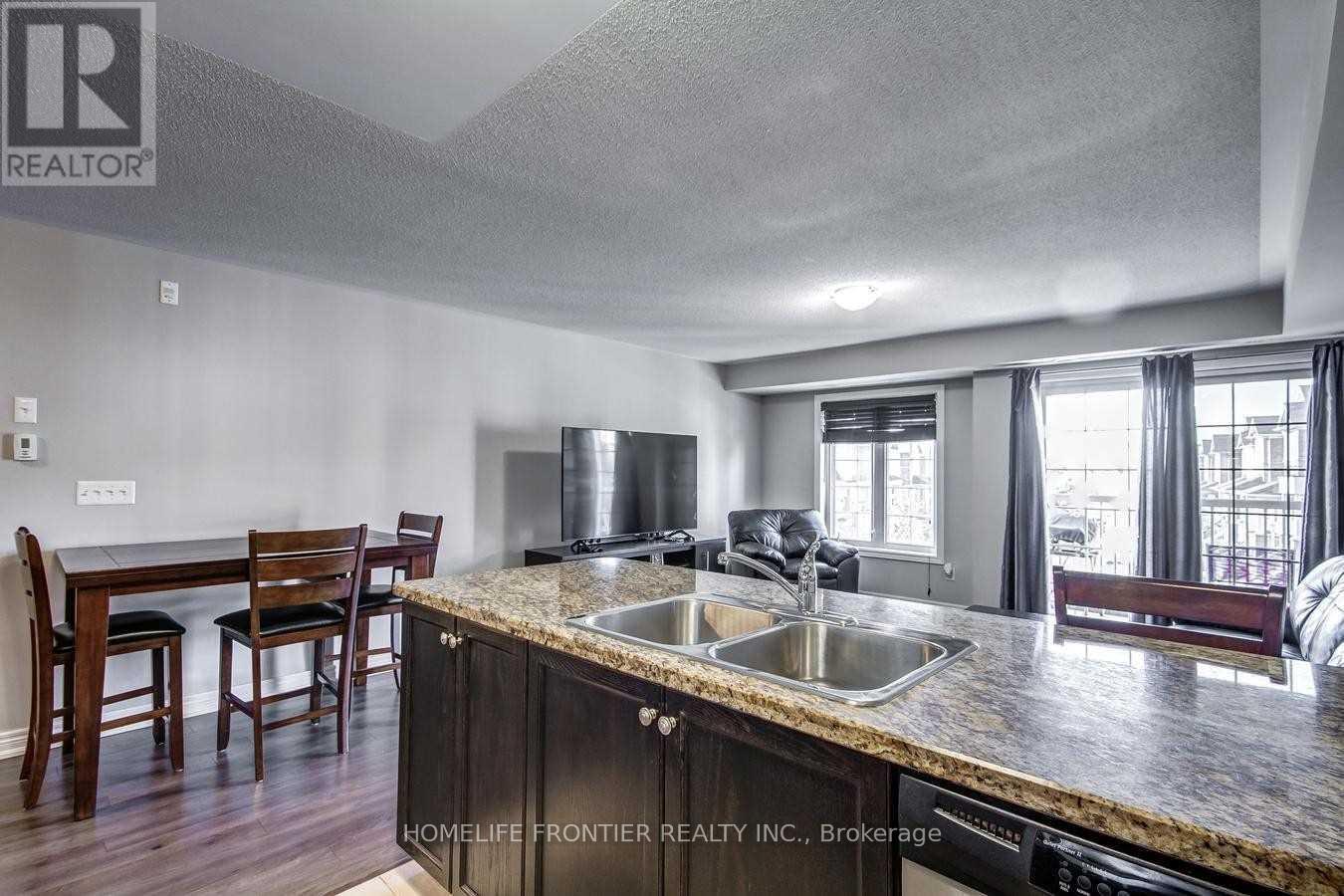6 - 137 Isaac Devins Boulevard, Toronto, Ontario  M9M 0C4 - Photo 15 - W12113473