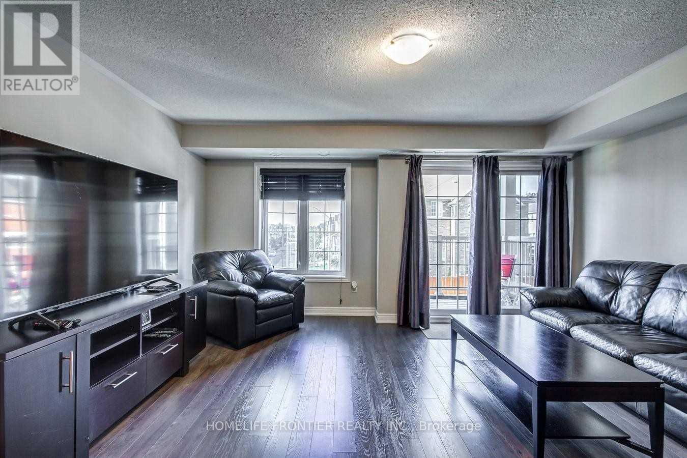 Property at 6 - 137 ISAAC DEVINS BOULEVARD image 5