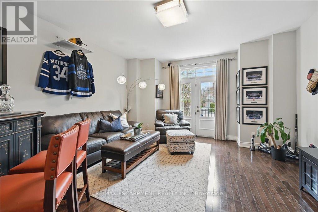 2 - 117 Nelson Street, Oakville, Ontario  L6L 3J1 - Photo 36 - W12113517
