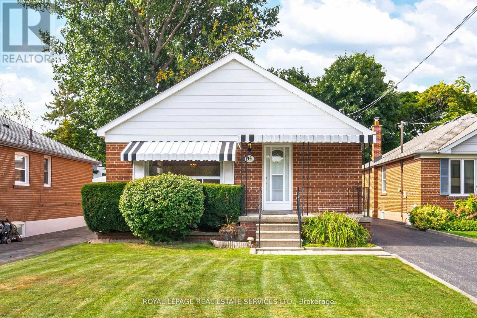 44 MAPLE AVENUE N, Mississauga, Ontario