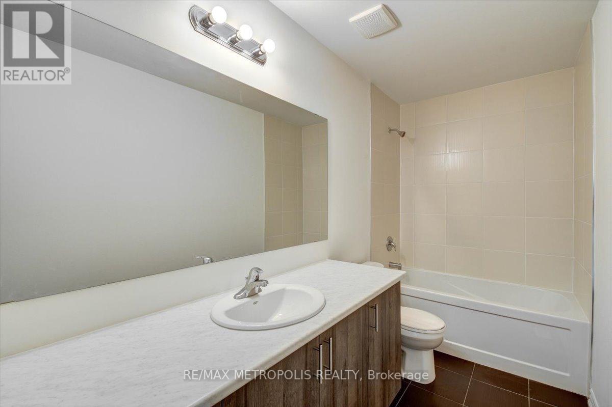 78 Hillcroft Way, Kawartha Lakes, Ontario  K0M 1A0 - Photo 29 - X12113497