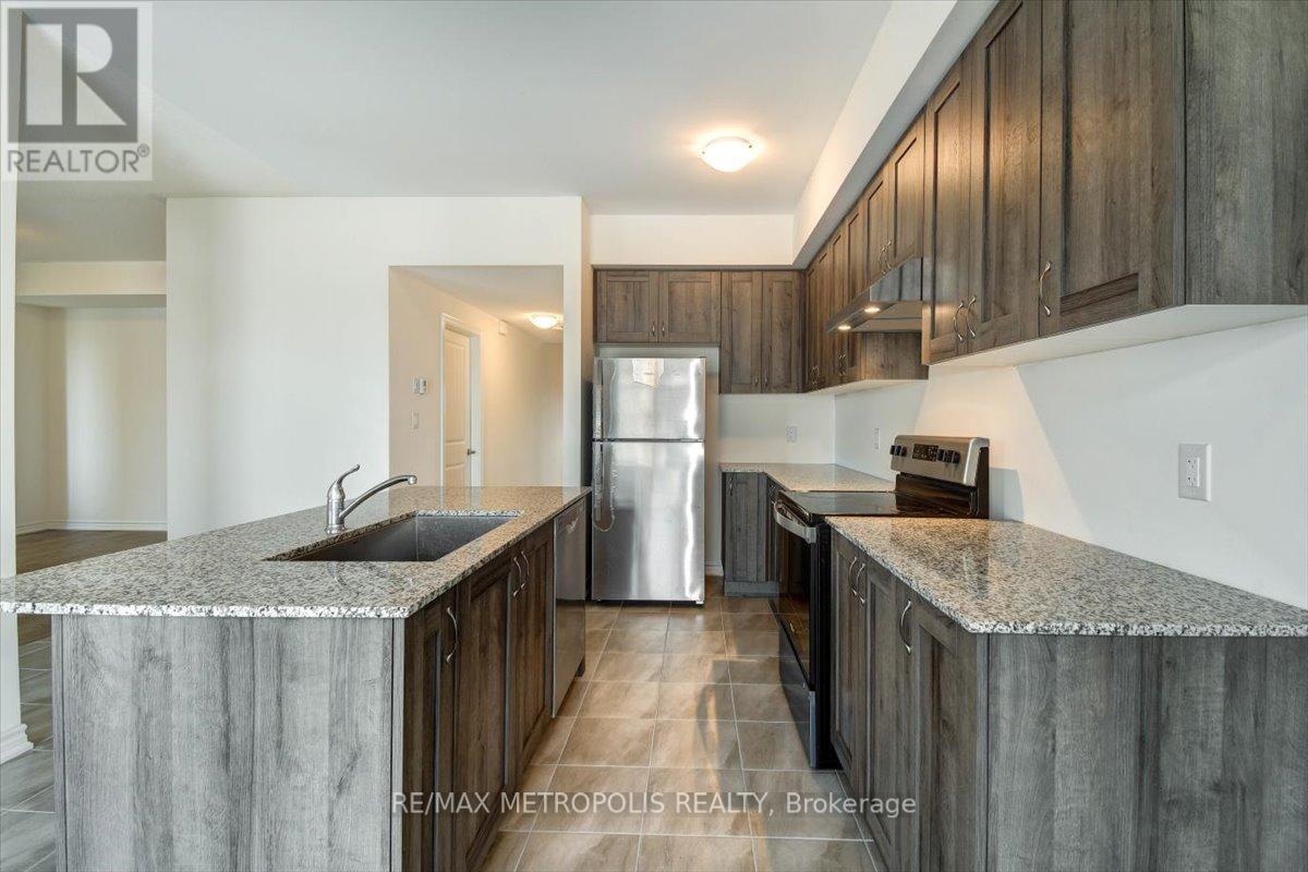 78 Hillcroft Way, Kawartha Lakes, Ontario  K0M 1A0 - Photo 8 - X12113497