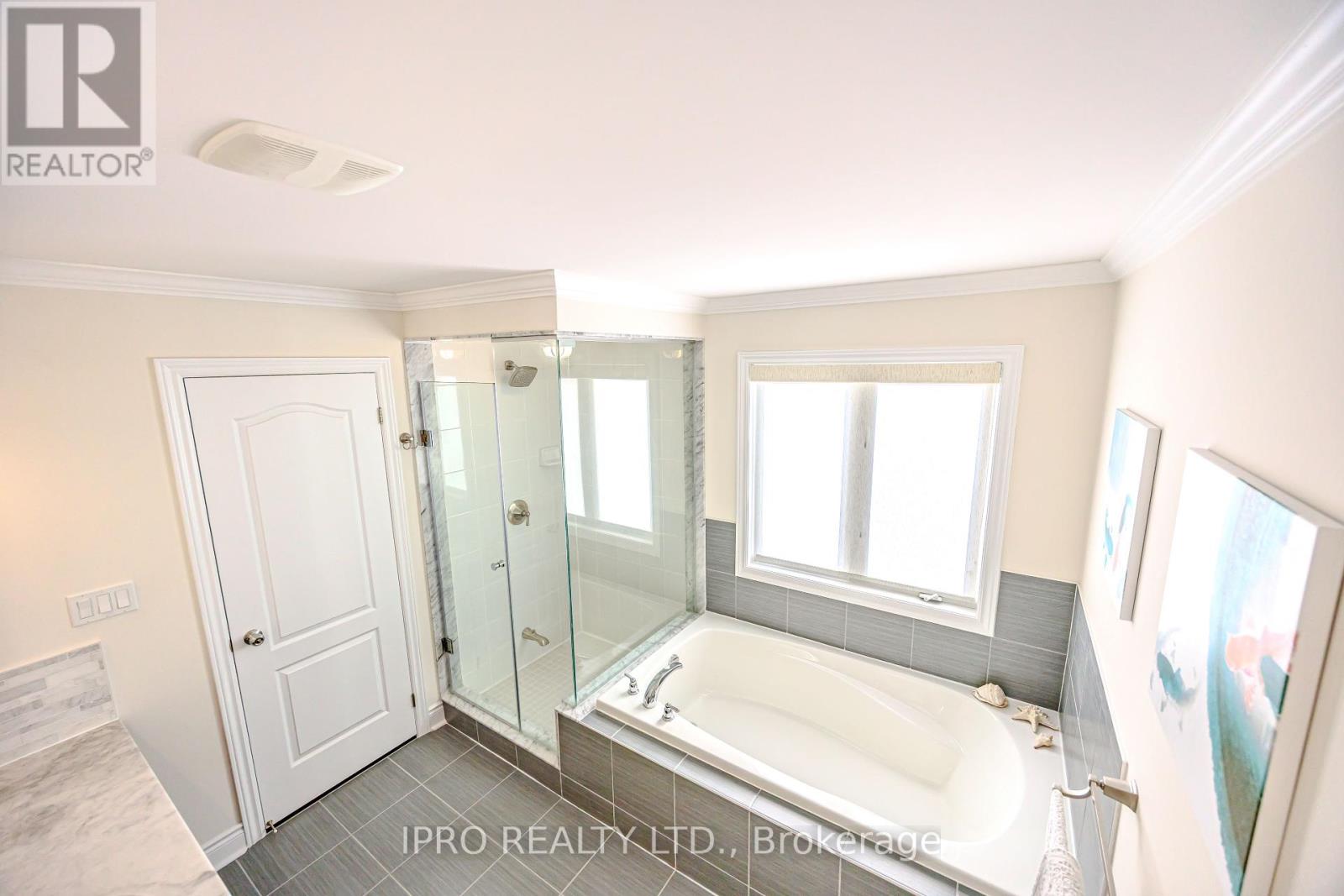 1029 Blackhall Crescent, Newmarket, Ontario  L3X 0B2 - Photo 26 - N12112601