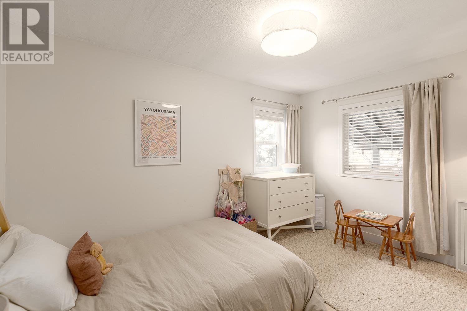 Listing Picture 13 of 25 : 1596 E 33RD AVENUE, Vancouver / 溫哥華 - 魯藝地產 Yvonne Lu Group - MLS Medallion Club Member