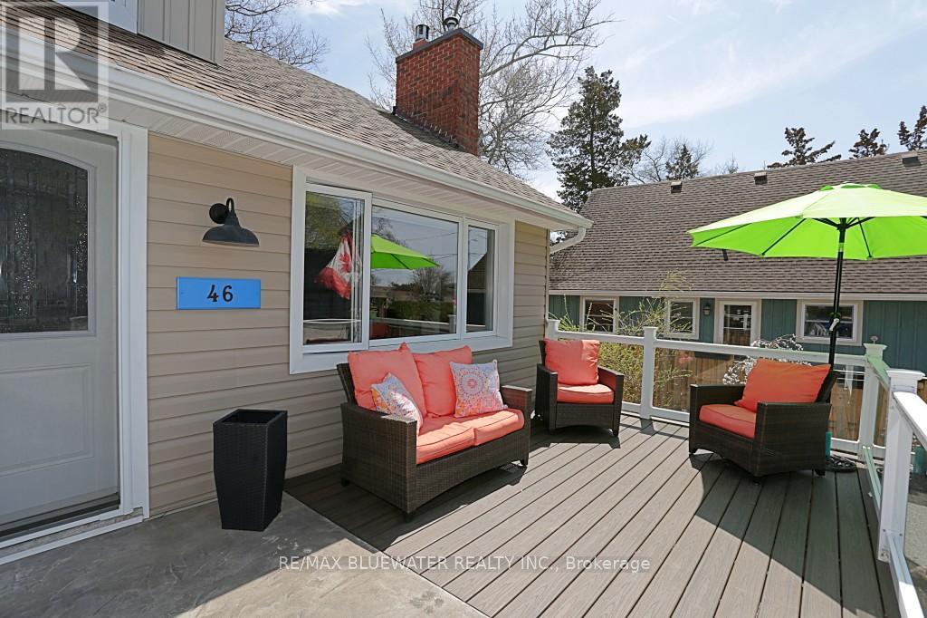 46 Hill Street, Lambton Shores, Ontario  N0M 1T0 - Photo 3 - X12113556