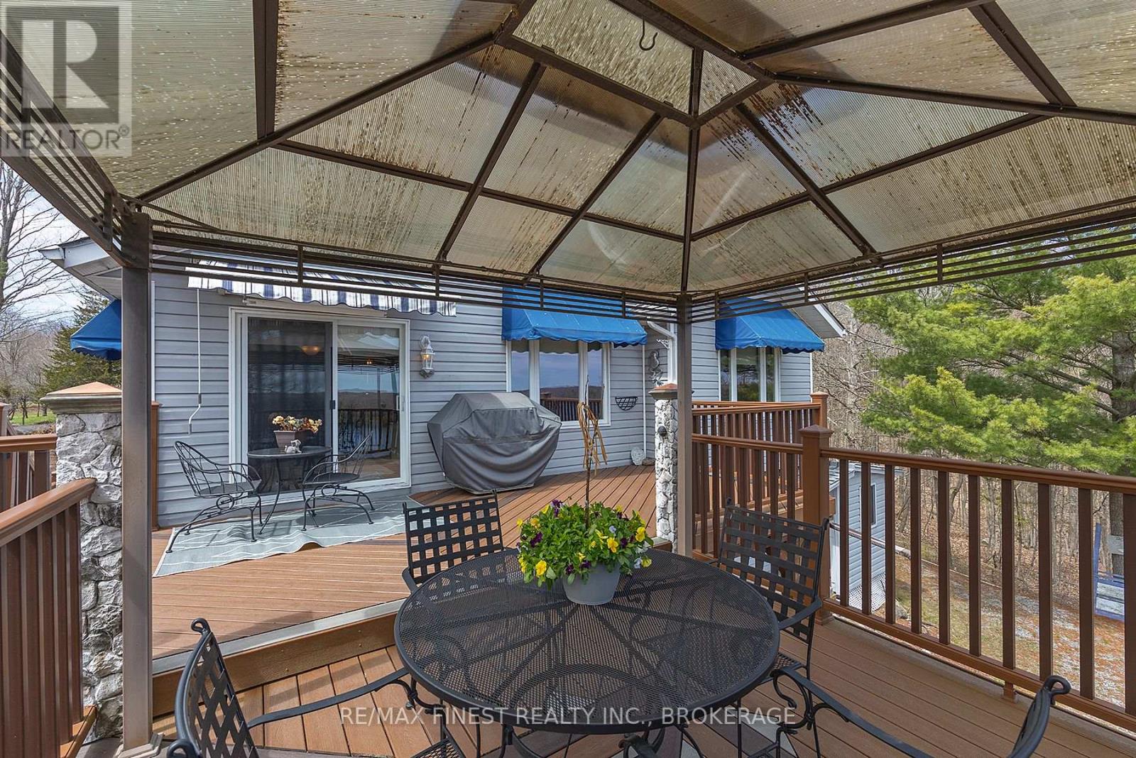 4522 Sills Bay Road, South Frontenac, Ontario  K0H 2T0 - Photo 39 - X12113589