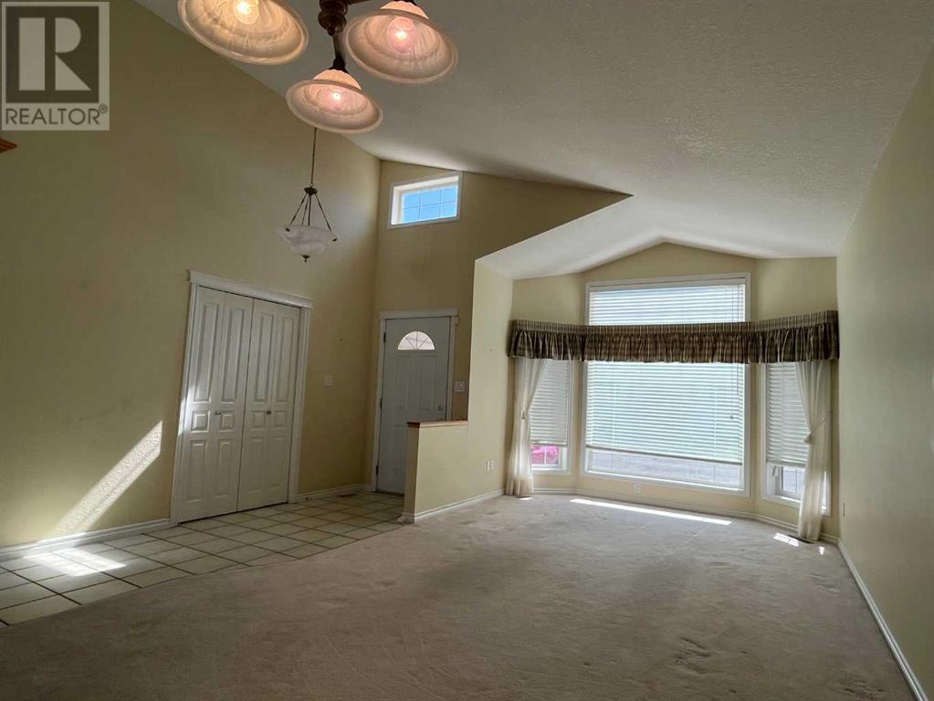 Property at 258 Fairmont Garden Road S image 3