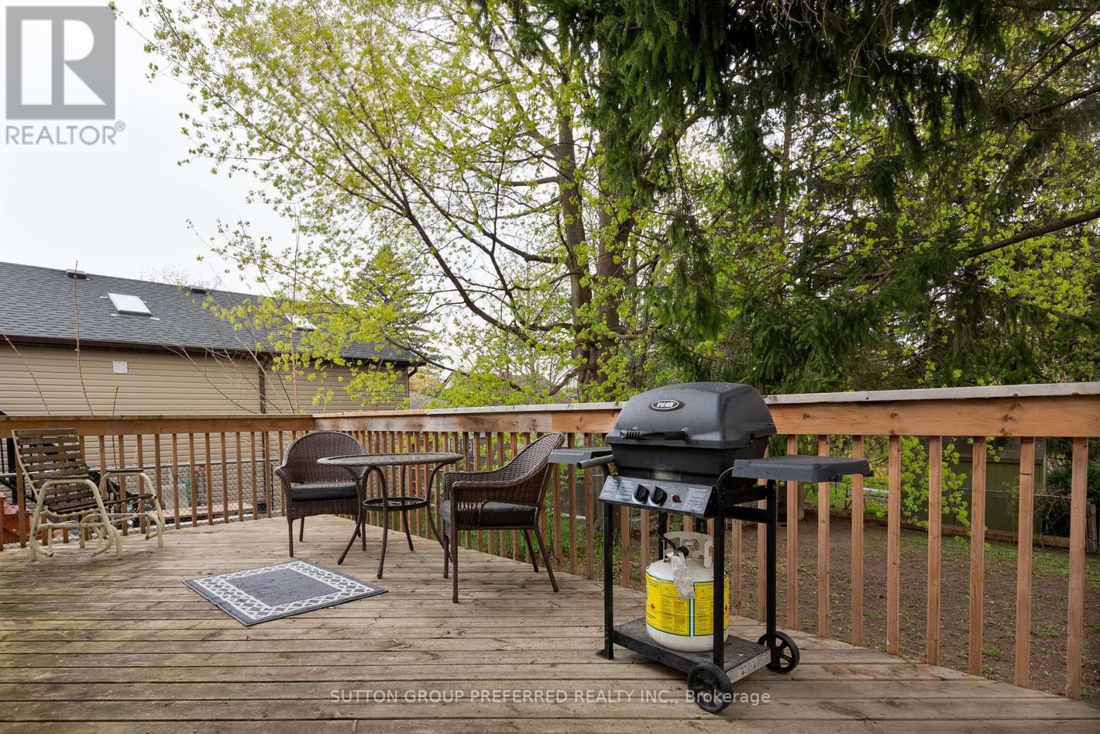 233 Cambridge Street, London North, Ontario N6H 1P1 - Photo 16 - X12113570