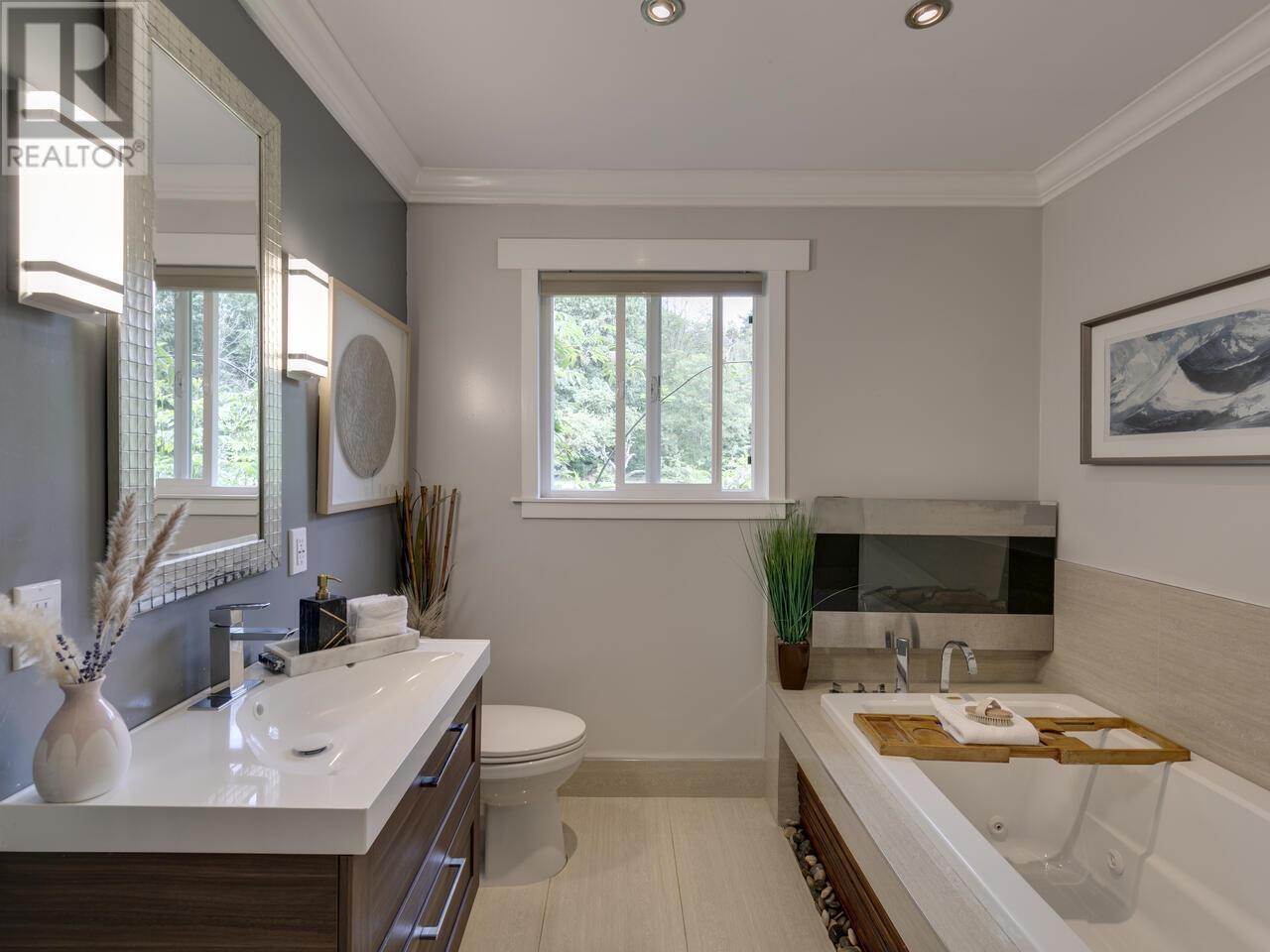 26521 Lougheed Highway, Maple Ridge, British Columbia  V2W 1K2 - Photo 16 - R2996372