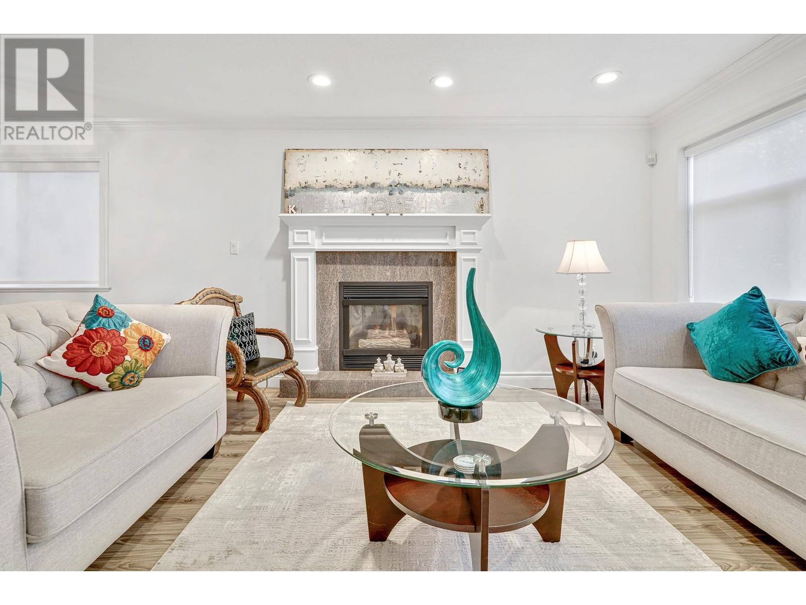 4218 W 10th Avenue, Vancouver, British Columbia  V6R 2H4 - Photo 6 - R2996380
