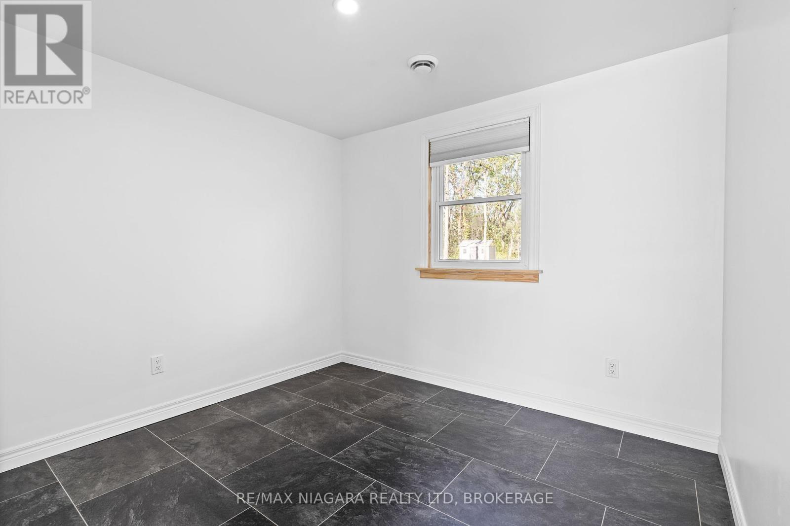 11496 Cook Lane, Wainfleet, Ontario  L3K 5V4 - Photo 14 - X12033721
