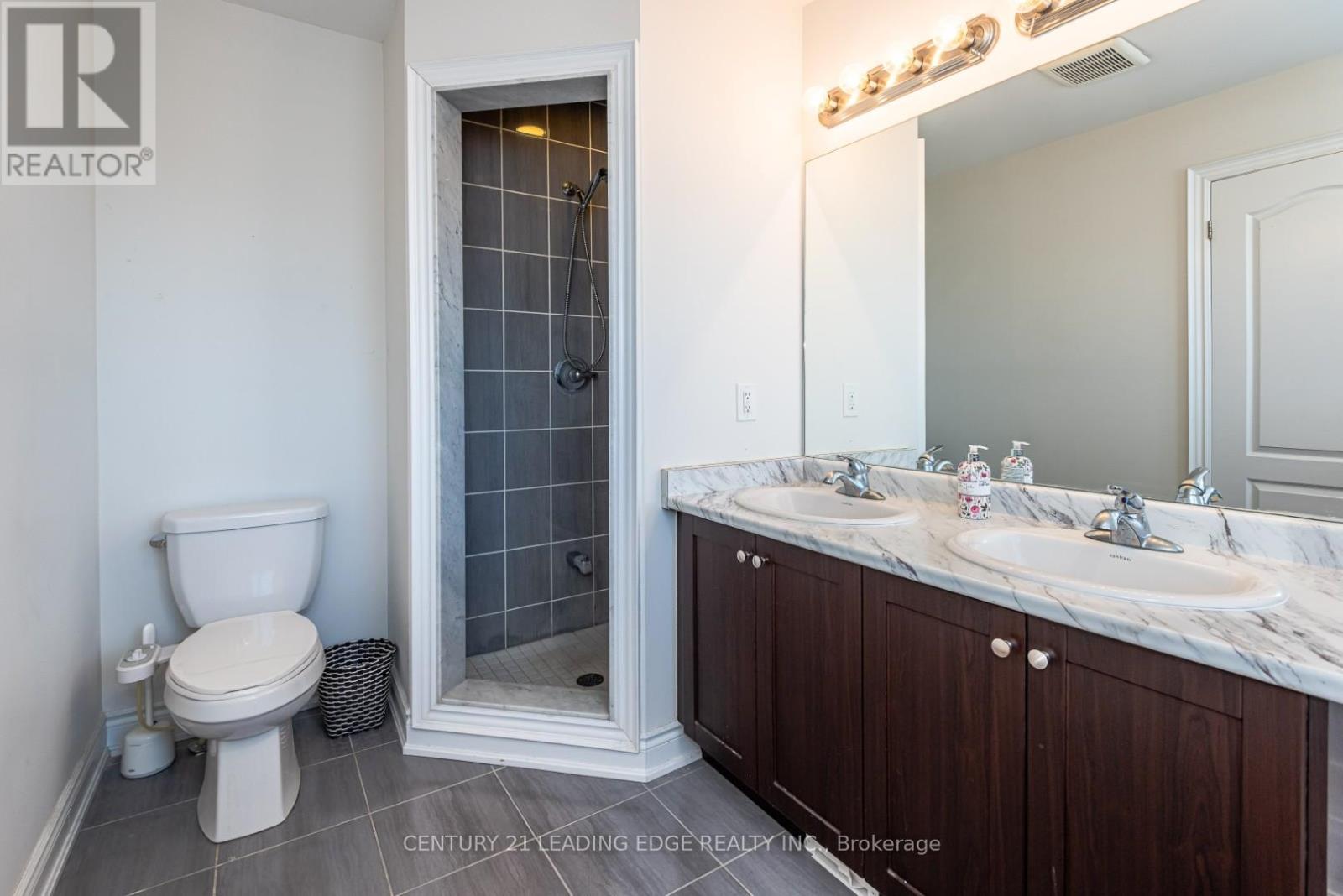 14 W Dykie Court, Bradford West Gwillimbury, Ontario  L3Z 0Y1 - Photo 27 - N12111285