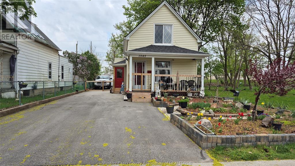 MLS# 25010719: 1045 WELLINGTON, Windsor, Canada