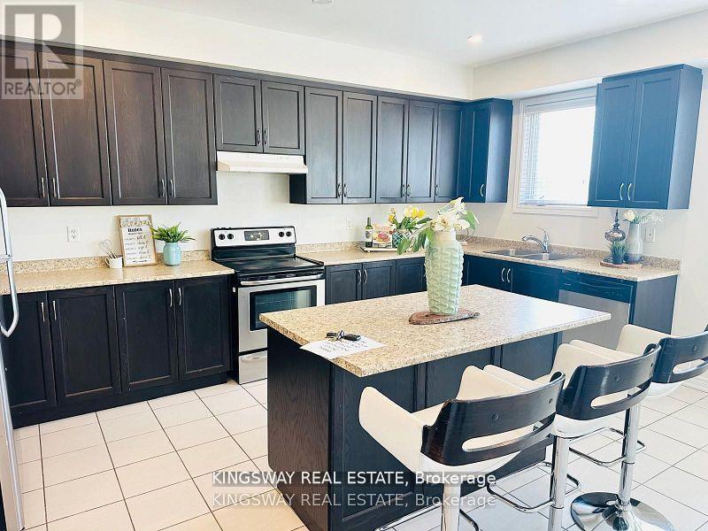 1442 Granrock Crescent N, Mississauga (East Credit), Ontario  L5V 0E1 - Photo 12 - W12113057