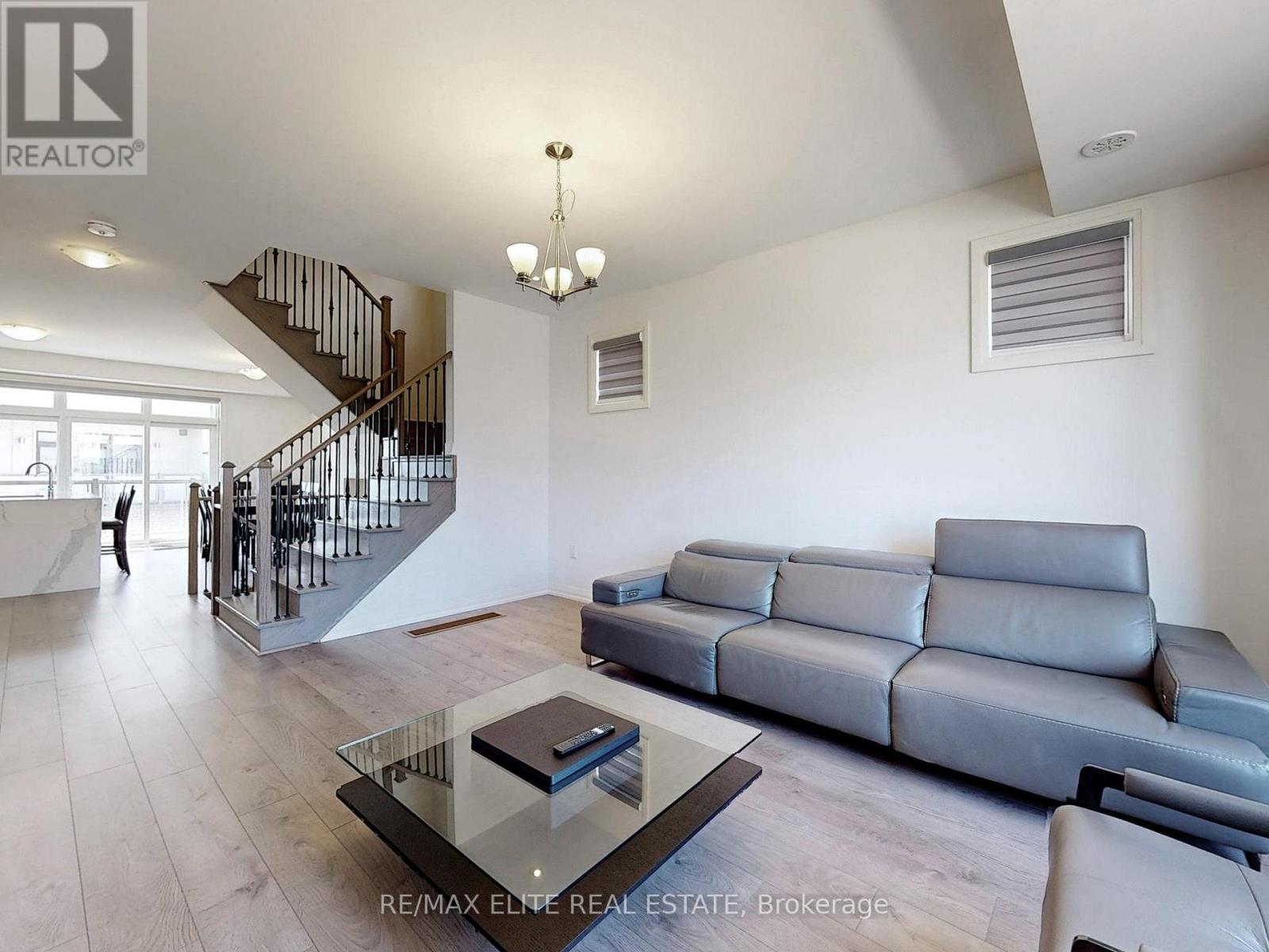 Property at 37 GEORGE KIRBY STREET image 5