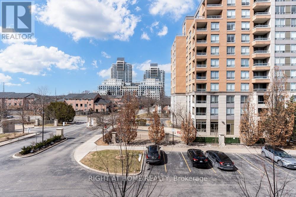 304 - 19 Northern Heights Drive, Richmond Hill (Langstaff), Ontario  L4B 4M4 - Photo 22 - N12113608