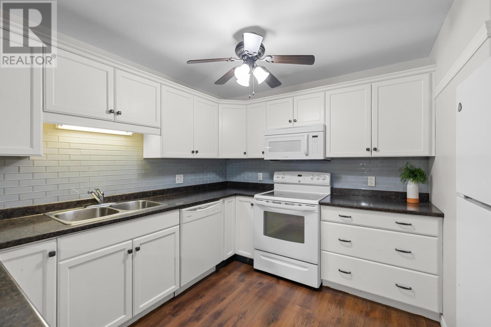Unit 8 2 Elena Court, Charlottetown, Prince Edward Island  C1C 0B2 - Photo 9 - 202509317