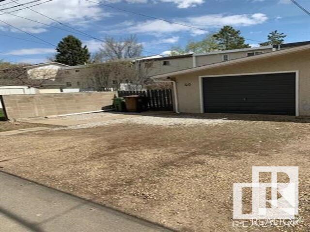Property at 40 GARDEN CR image 2