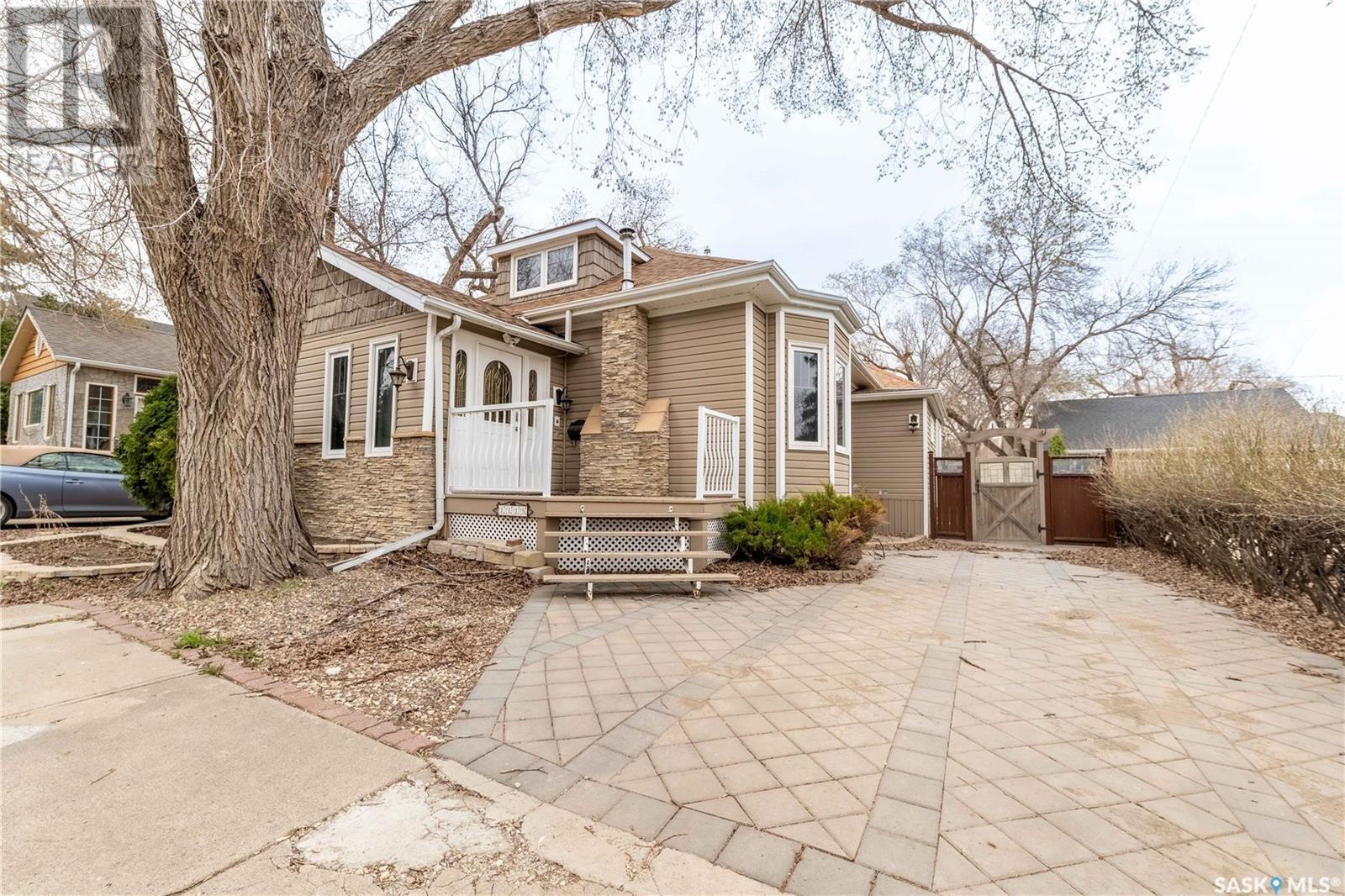 1115 Henleaze Avenue, Moose Jaw, Saskatchewan  S6H 3V8 - Photo 2 - SK004150