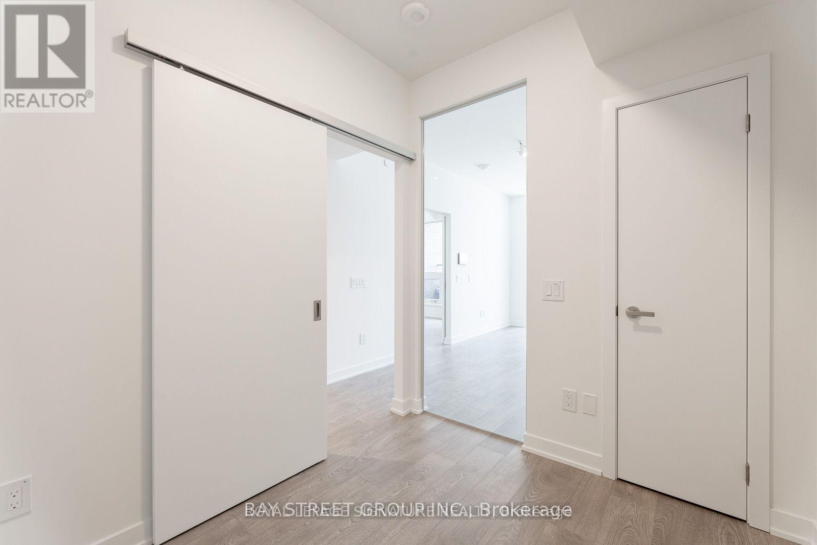 515 - 28 Ann Street, Mississauga, Ontario  M3C 0H5 - Photo 11 - W12113563