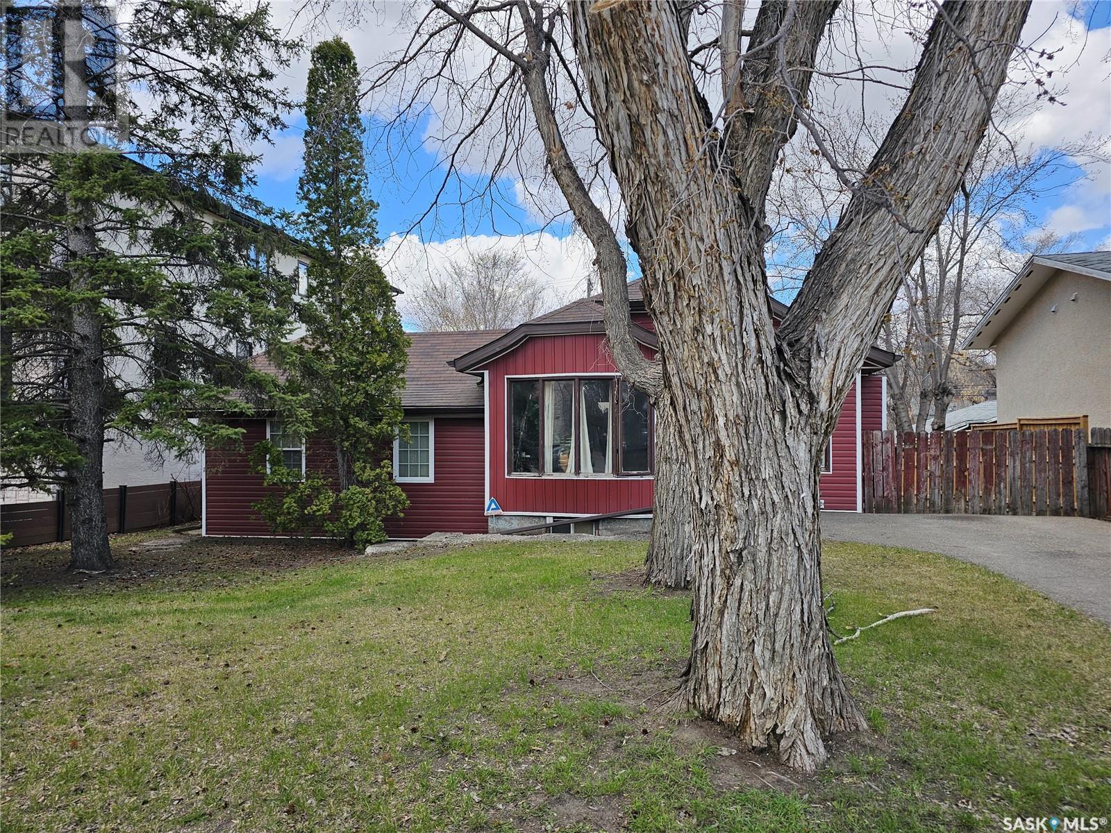 Property at 1109 7th STREET E image 5