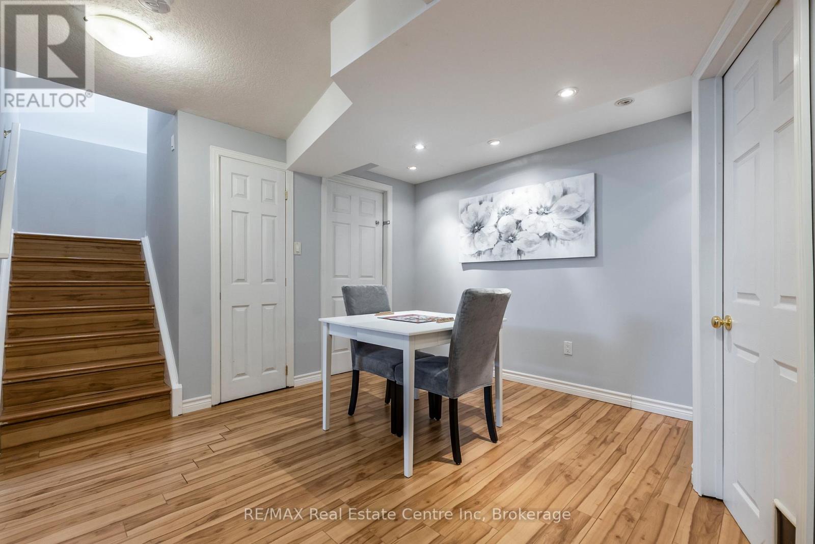 3 Karalee Crescent, Cambridge, Ontario N3C 4H2 - Photo 32 - X12096100