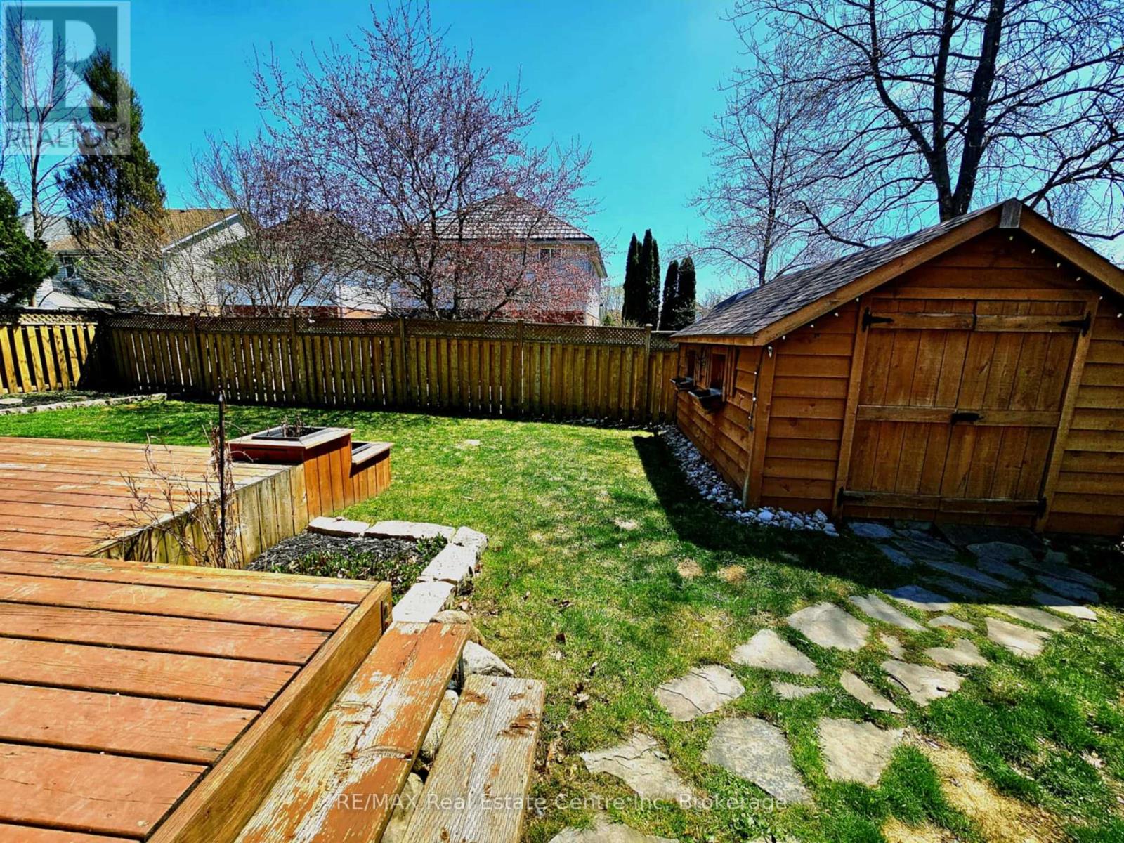 3 Karalee Crescent, Cambridge, Ontario N3C 4H2 - Photo 41 - X12096100