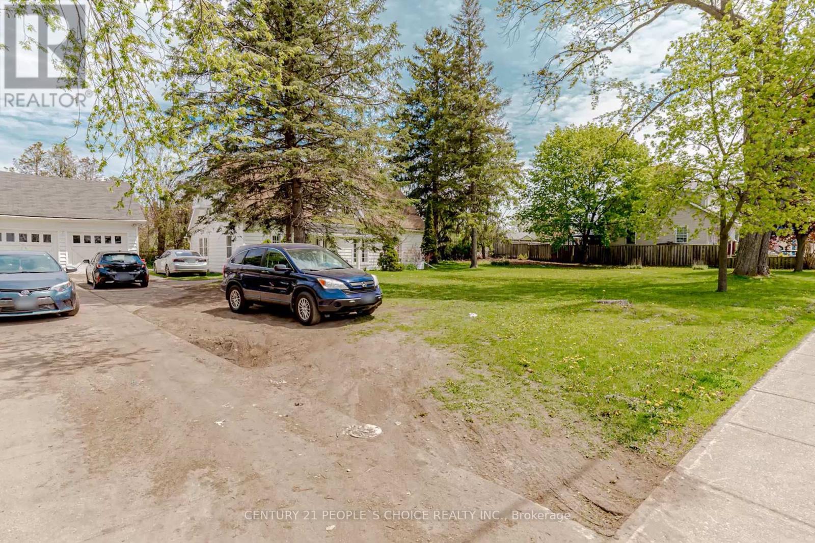 Property at 1701 KING STREET E image 1