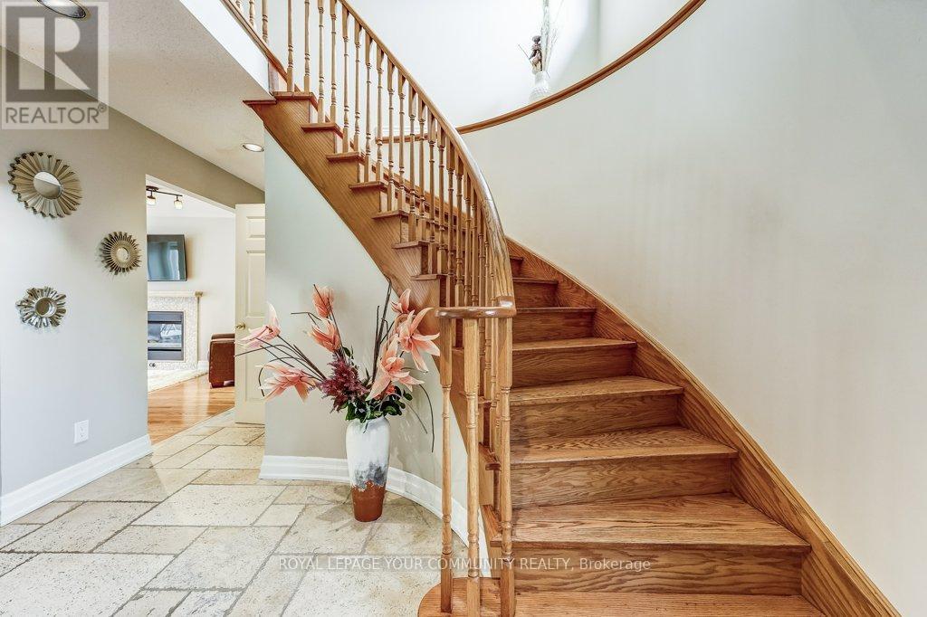 63 O'connor Crescent, Richmond Hill, Ontario  L4C 7P8 - Photo 13 - N12112345