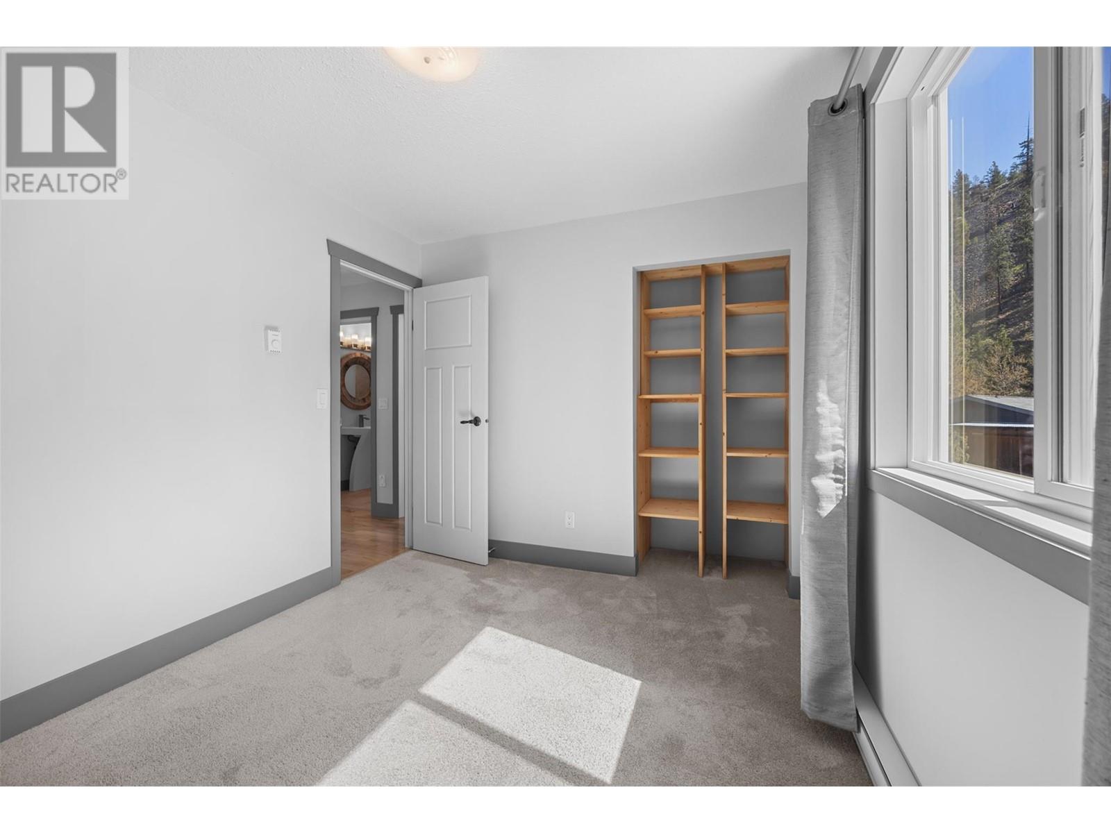 1128 Lynn Court, Kelowna, British Columbia  V1V 1H1 - Photo 18 - 10345355