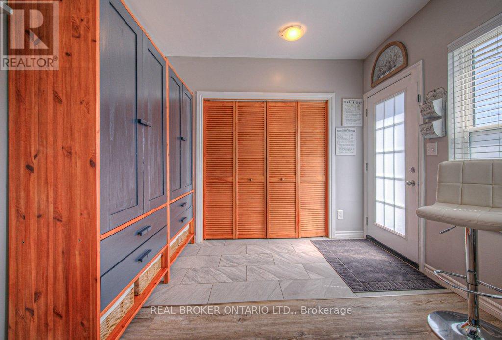 Property at 157 HENDERSON STREET image 5