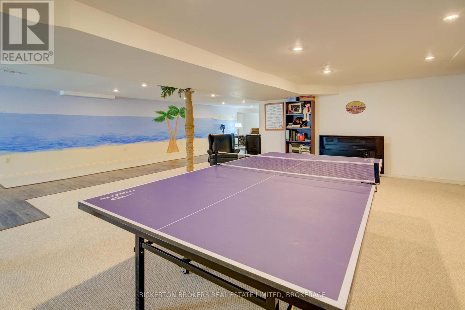 43 Village Estate Road S, Frontenac Islands, Ontario  K0E 1L0 - Photo 43 - X12113738