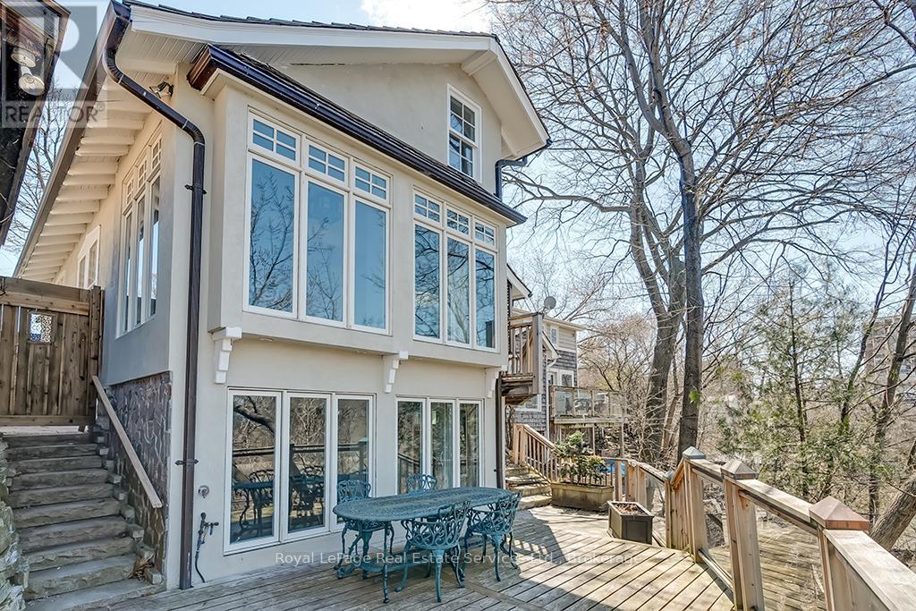 Property at 213 RANDALL STREET image 2
