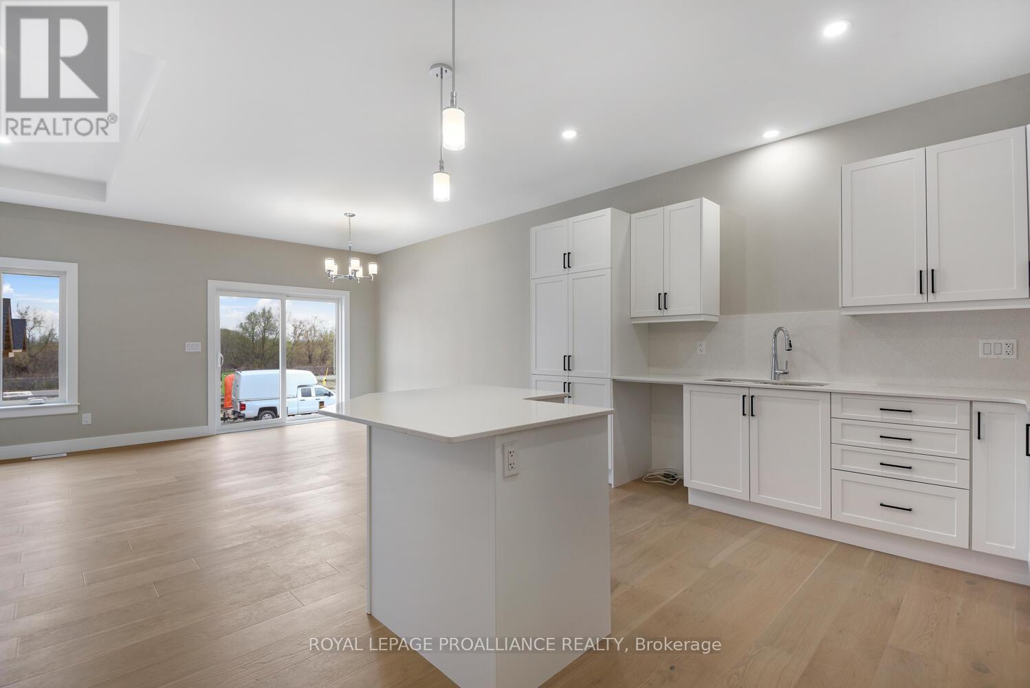 9 Ben Tekamp Terrace, Brockville, Ontario  K0E 0E8 - Photo 11 - X12110973
