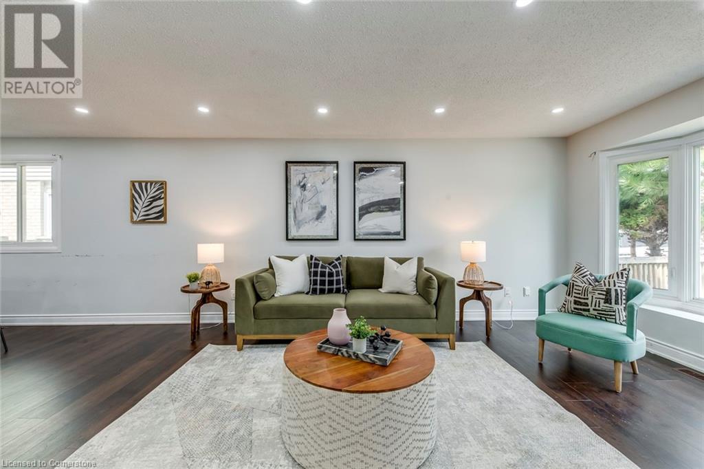Property at 11 DRAKES Drive image 5