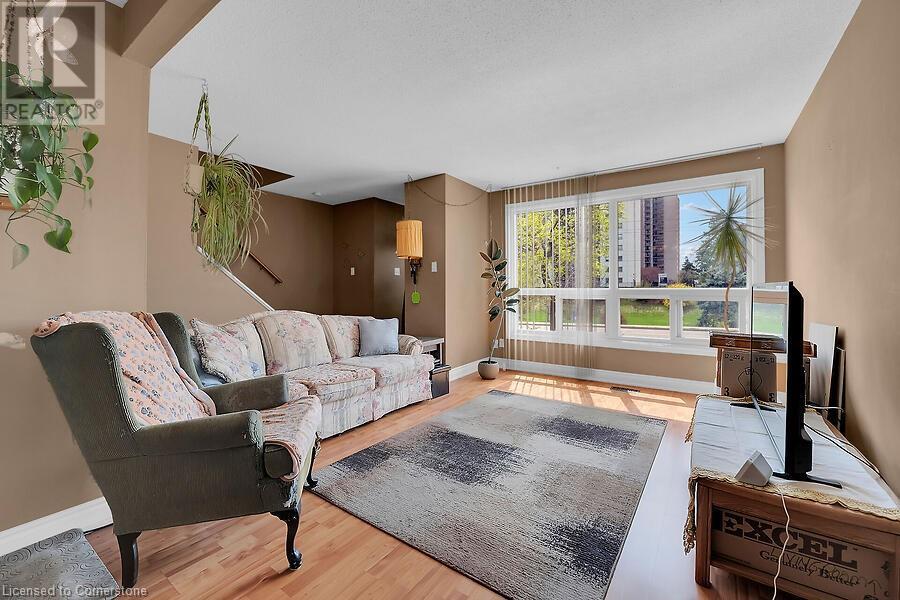 977 Francis Road Unit# 2, Burlington, Ontario  L7T 3Z1 - Photo 12 - 40723118